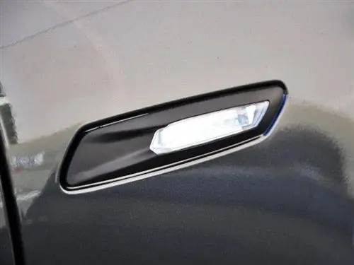 Autotecknic Replacement Stealth Black Fender Light Trims - F10 Sedan / F11 Wagon | 5 Series 1
