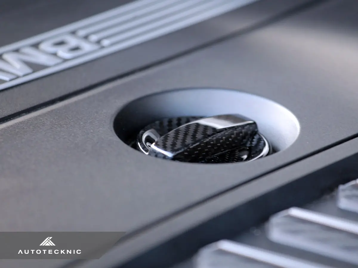 Autotecknic Dry Carbon Competition Oil Cap Cover - G11/ G12 7-Series 7