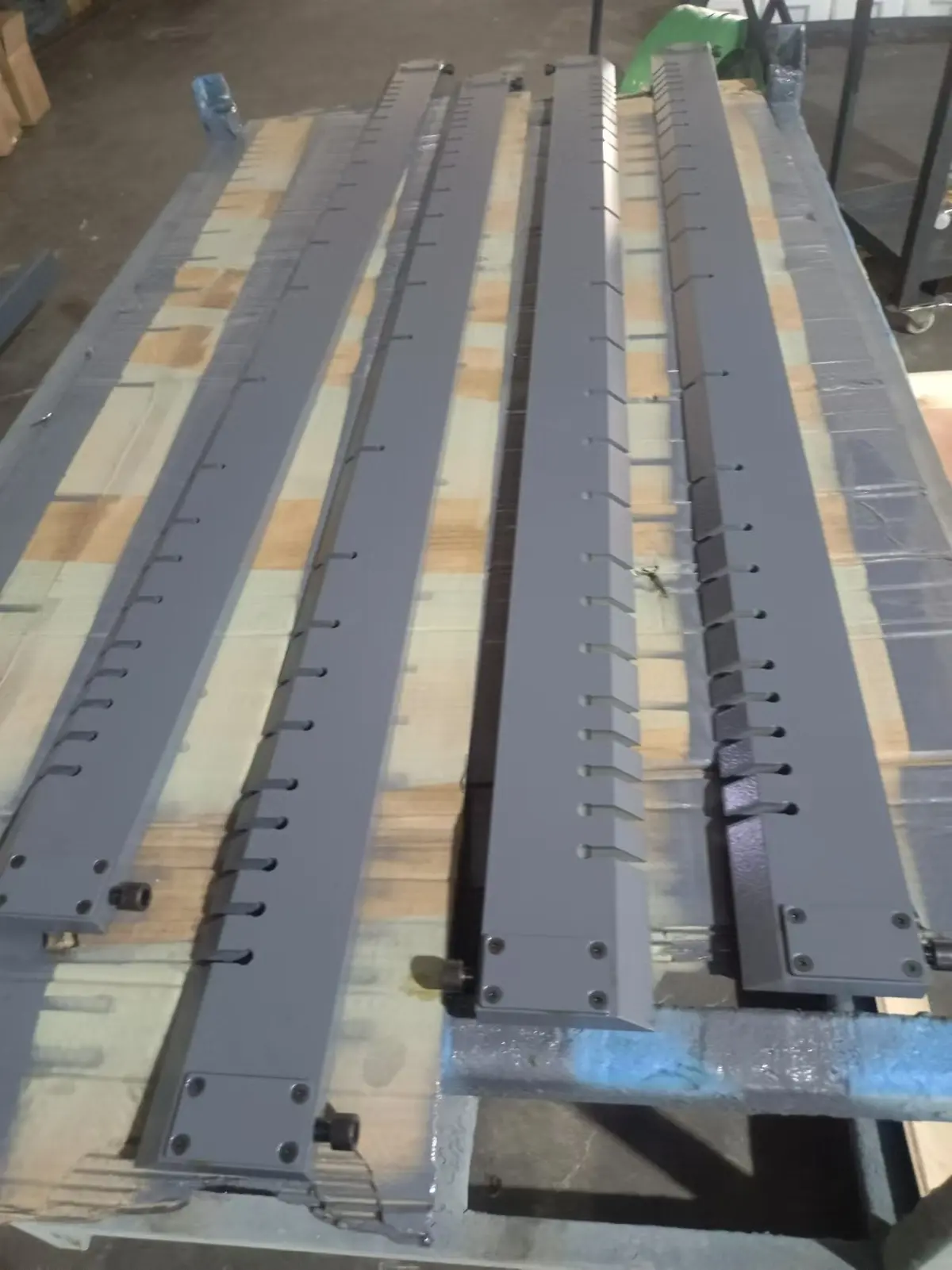 Slotted Clamping Bar For Magnabend Eb-6116 1
