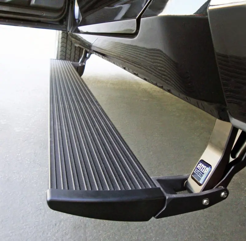 Amp Research 2018-2019 Jeep Grand Cherokee Powerstep Plug N Play - Black 1