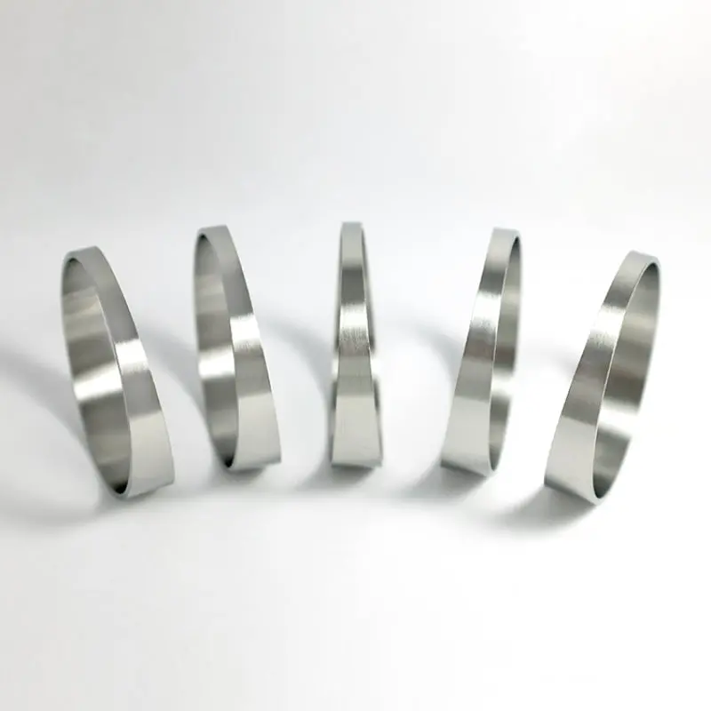 Stainless Bros Pie-Cut Tubing – 2.50″ Od × 1.5″ D × 3.75″ Clr Radius, 16-Gauge, 5-Pack 1
