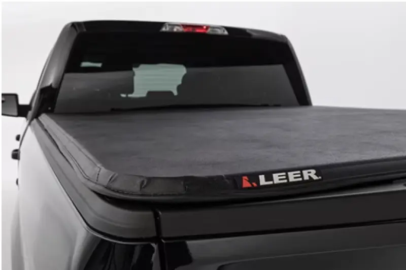 Leer Latitude Folding Tonneau Cover For 2019+ Gmc Silverado/Sierra – 6'6" Standard Bed, Ac Model 1